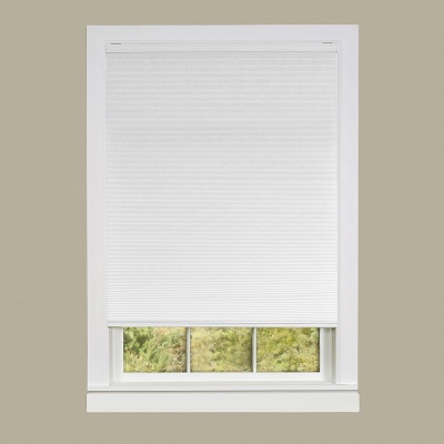 6. Achim Home Furnishings Window Blinds