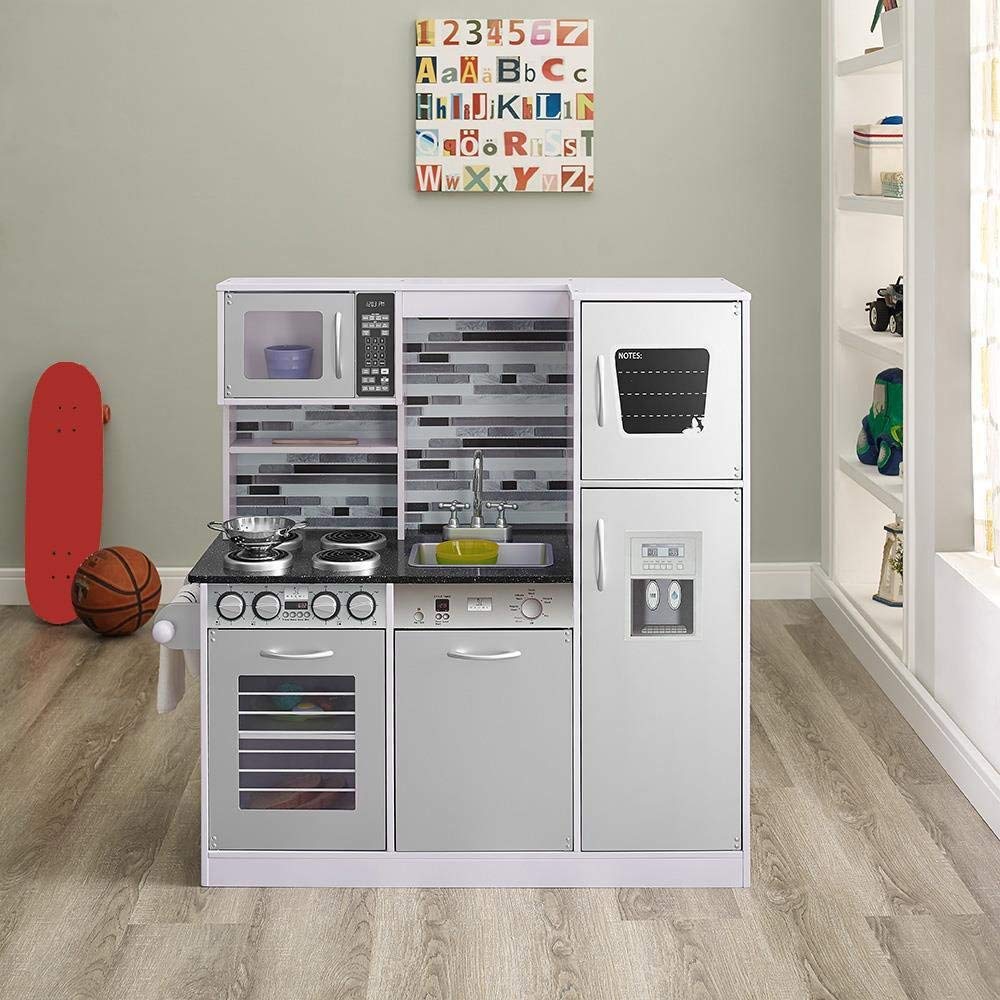 10 Best Play Kitchens Reviewed in 2024 TheGearHunt